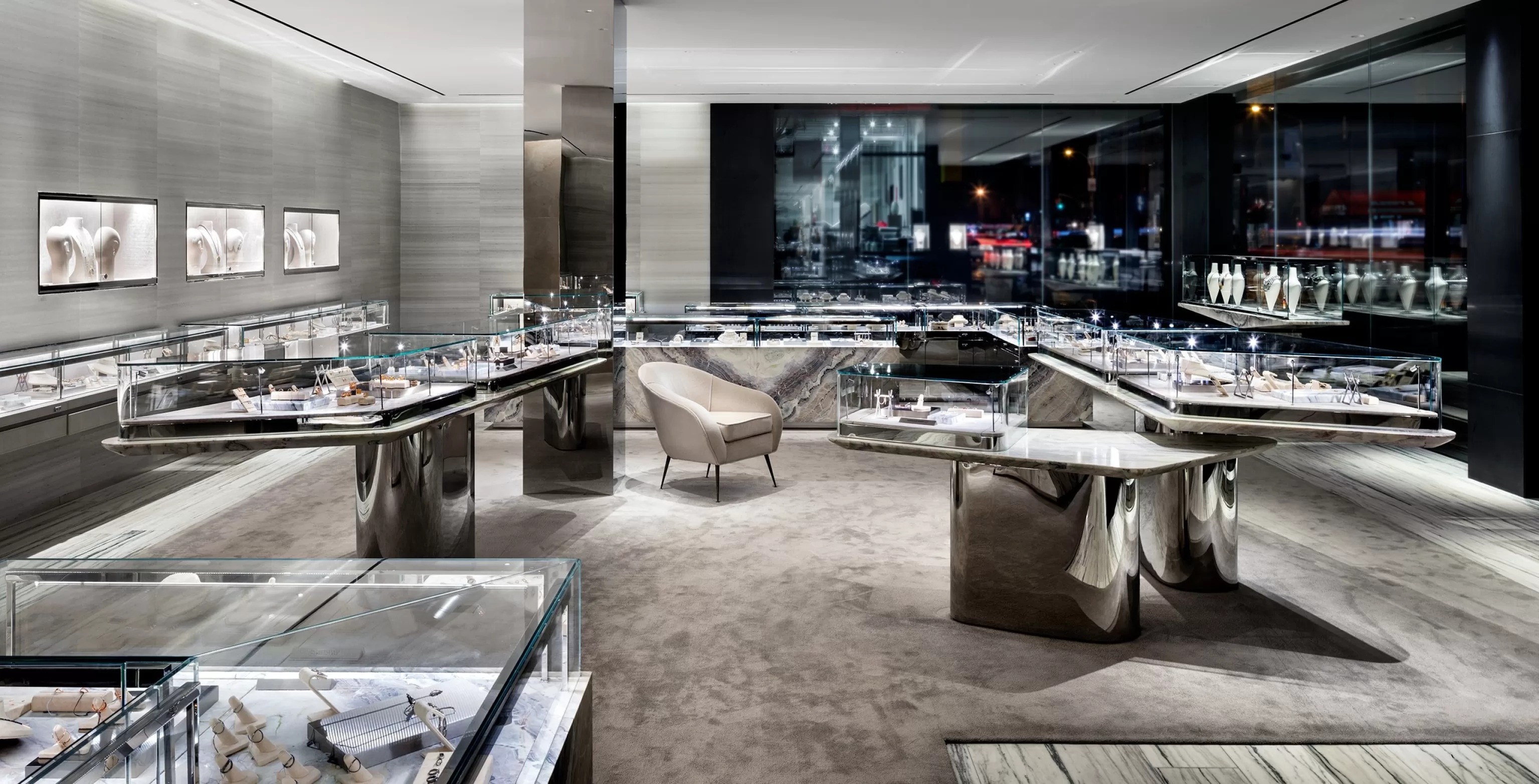 RRP - 1565 9 Barneys NY Chelsea