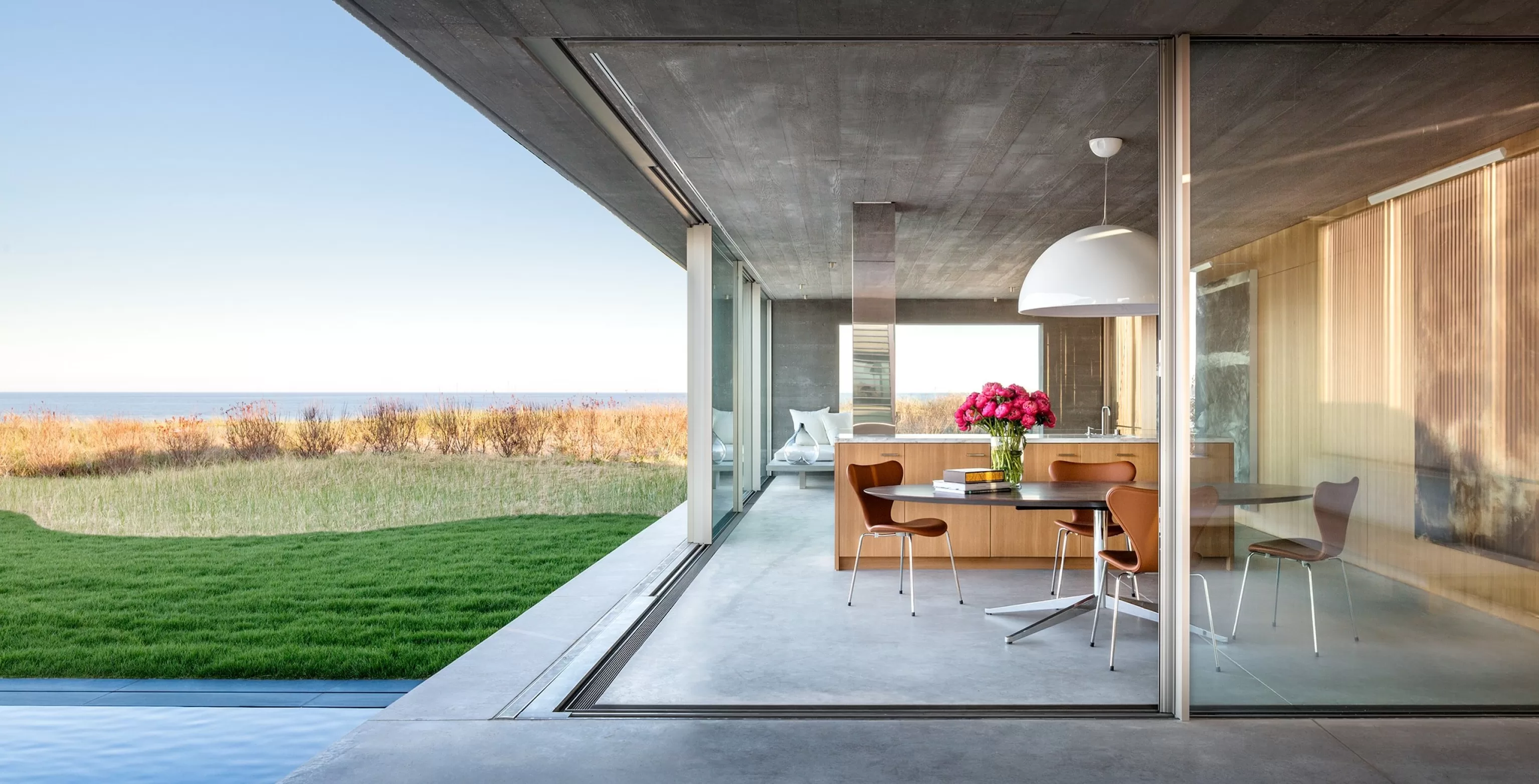 RRP - 1565 7 Flying Point