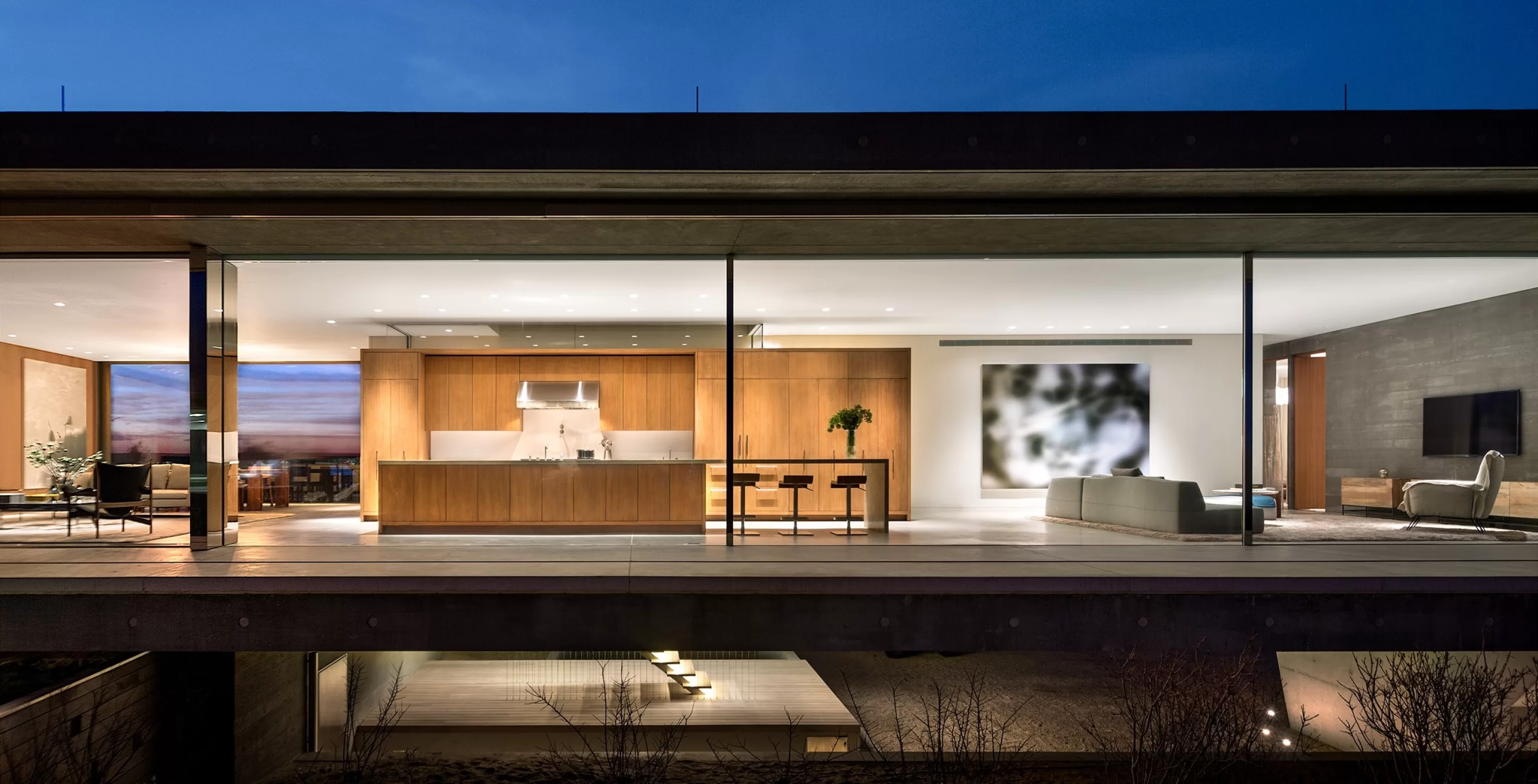 RRP - 1565 10 Flying Point