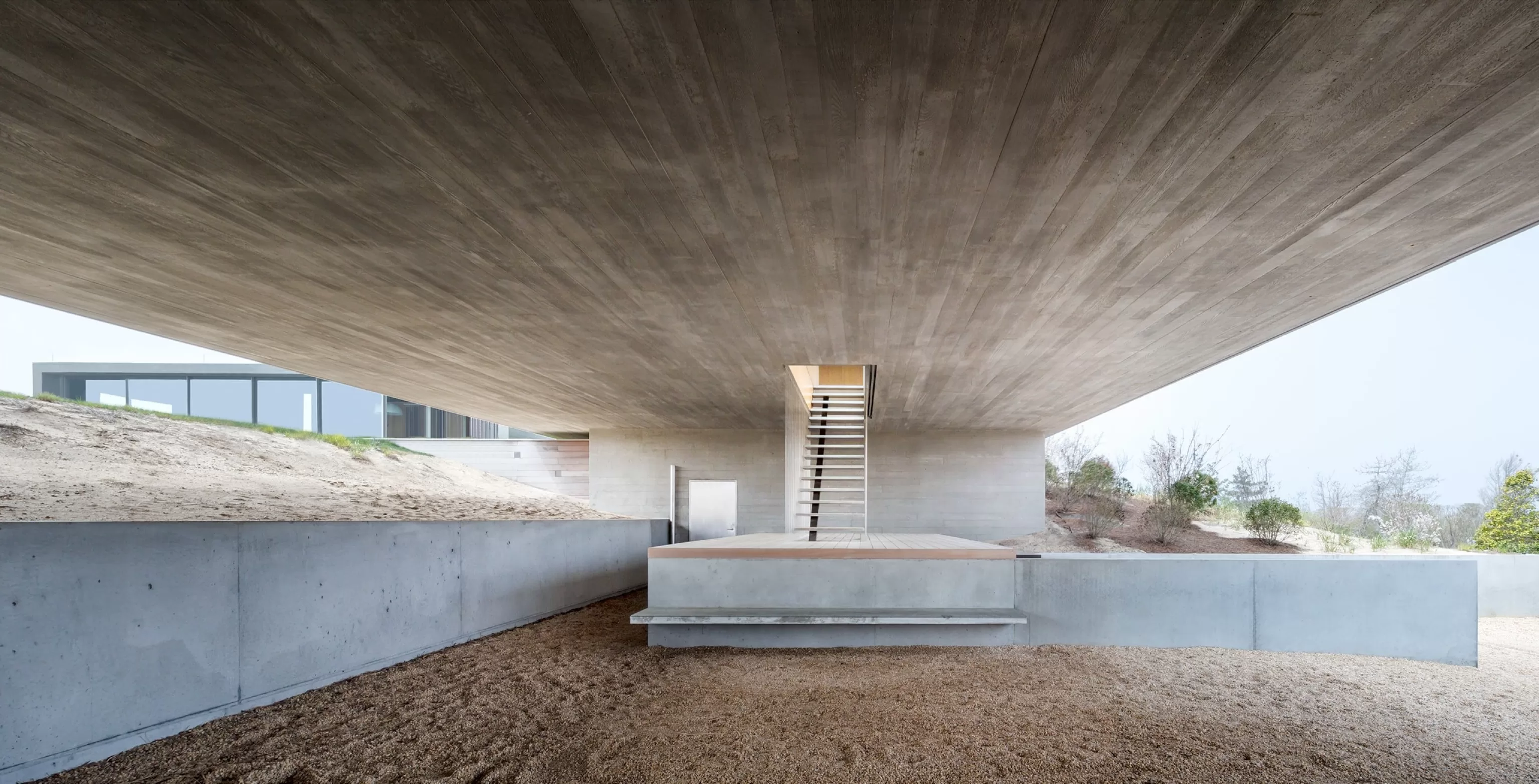 RRP - 1565 14 Flying Point