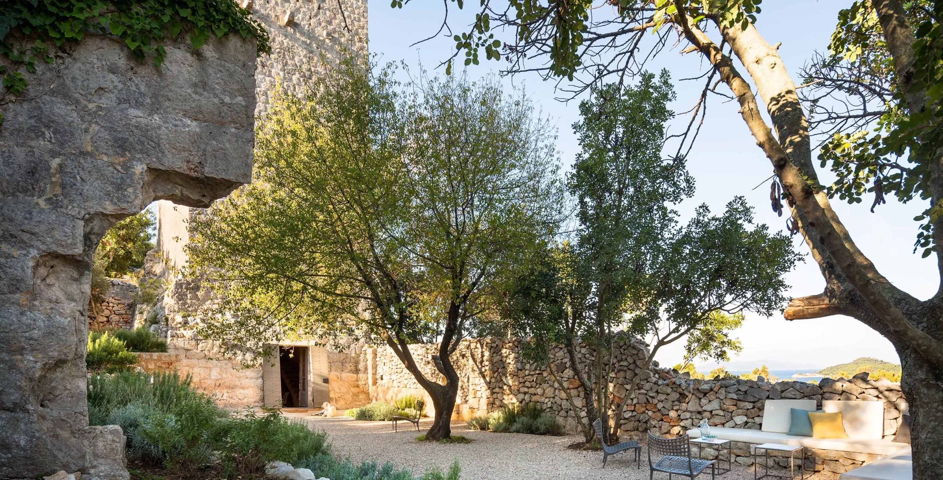 RRP - 1565 14 Tower Croatia