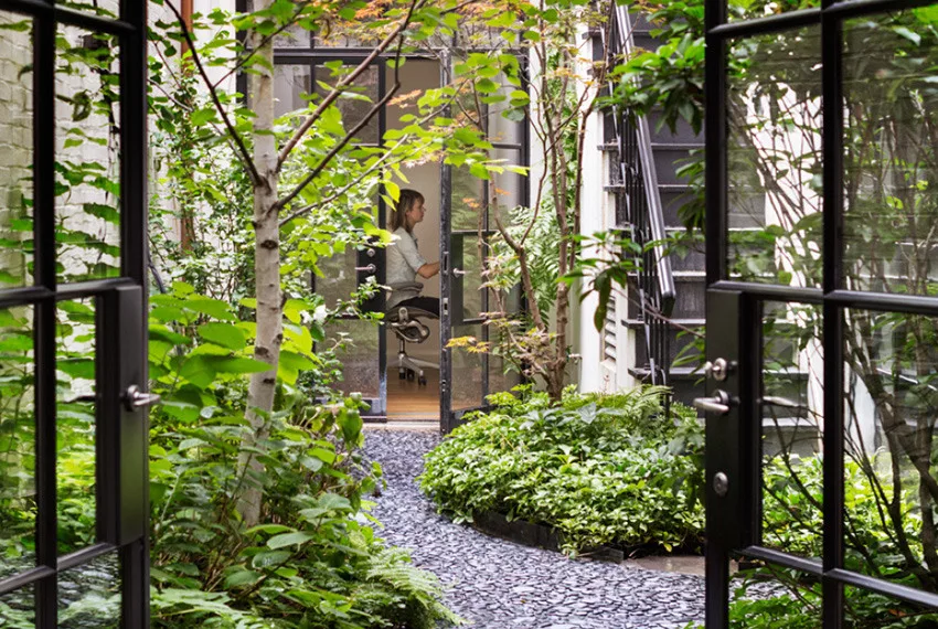 RRP - Thumb UES Townhouse 01 A