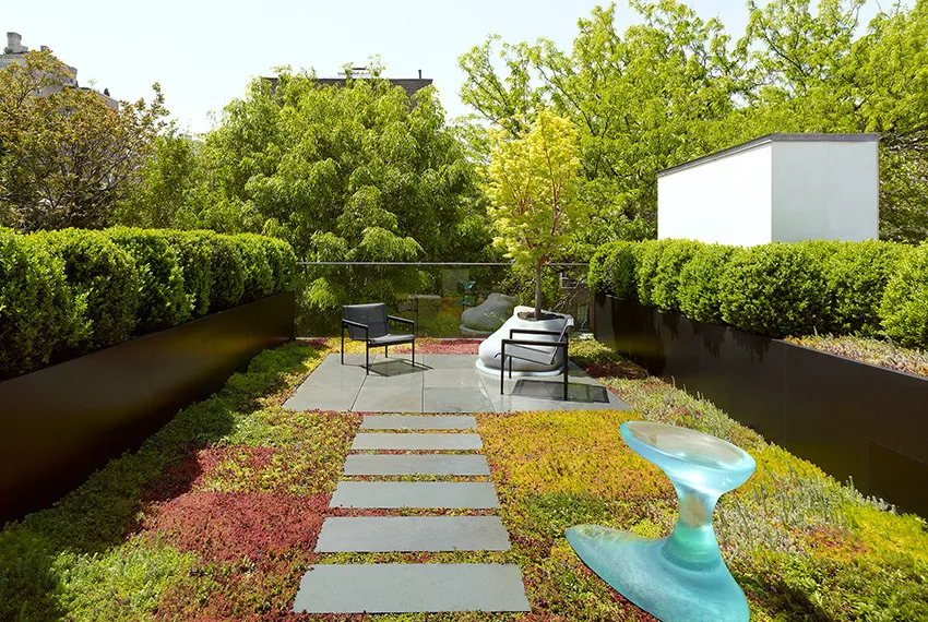 RRP - Thumb W 11th St Townhouse 01 A