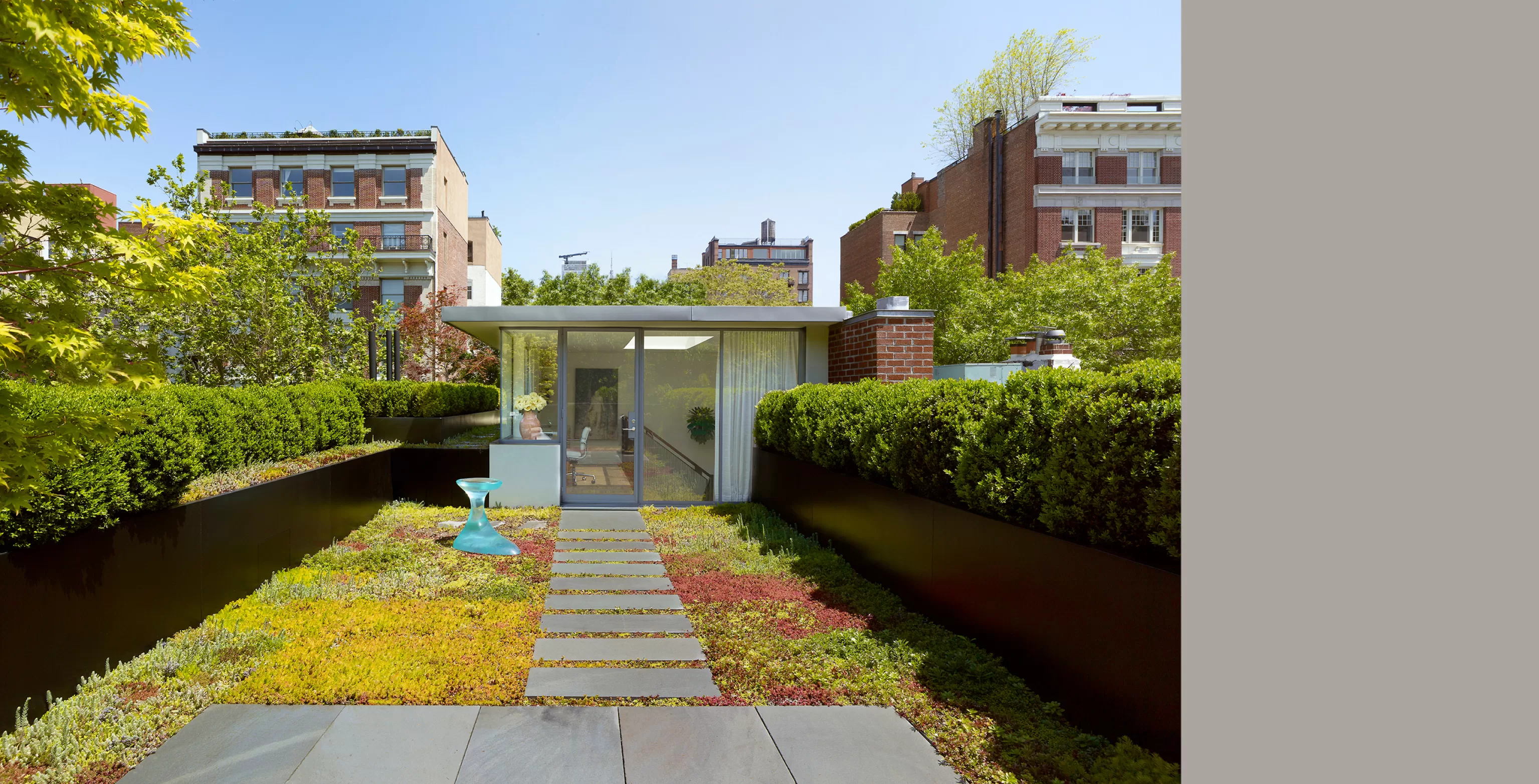 RRP - W 11th St Townhouse 09 B